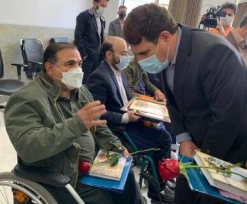 دیدار استاندار کرمان با جانبازان قطع نخاع